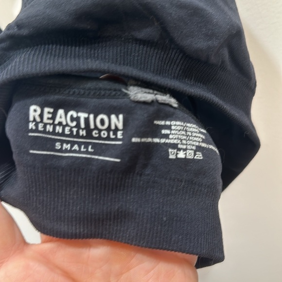 Light support sports bra (Small) - Picture 4 of 4